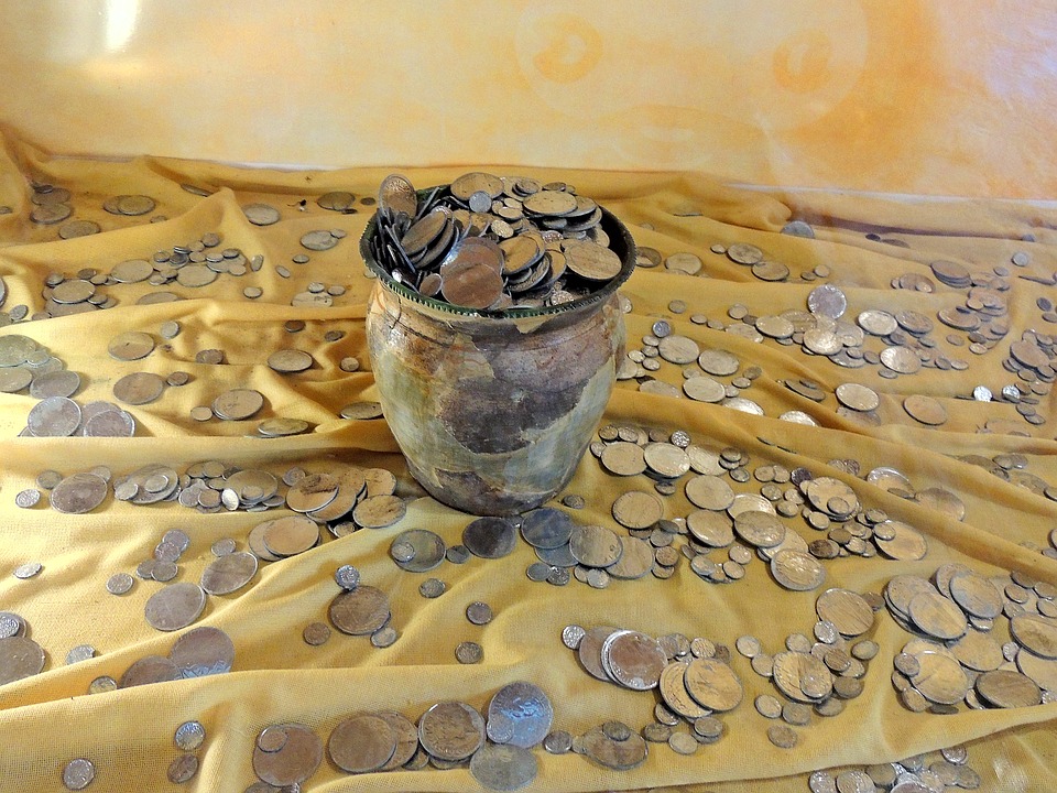 mince v nádobě